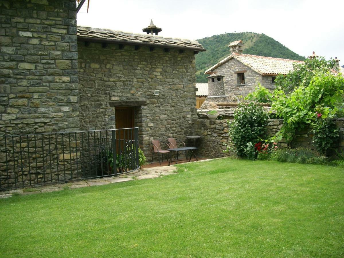 Villa El Castillo Boltaña Exterior foto